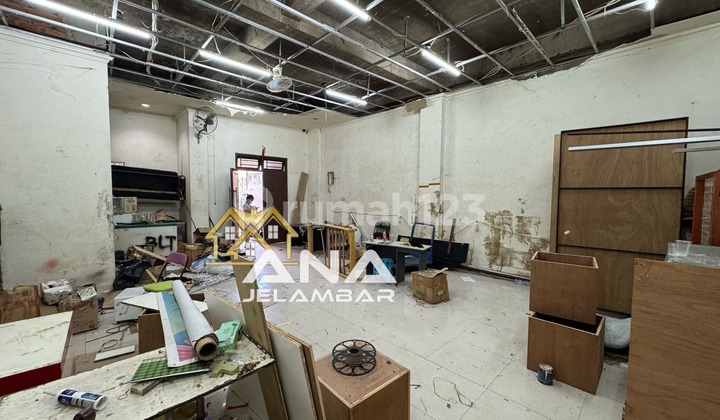 ANA GUDANG UK 8X21M DI KOMPLEK DUTA MAS JELAMBAR 2