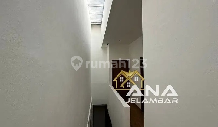 ANA BUSINESS SPACE 6.5X20M STUDIO IN JELAMBAR