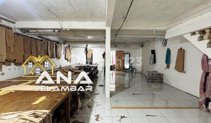 Ana Ruko Uk 6.7X19m di Jelambar Ana Ruko Uk 6.7X19m di Jelambar