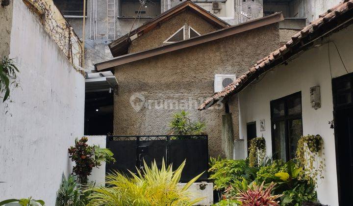 Rumah Lama Hitung Tanah Ditengah Kota Bandung 1