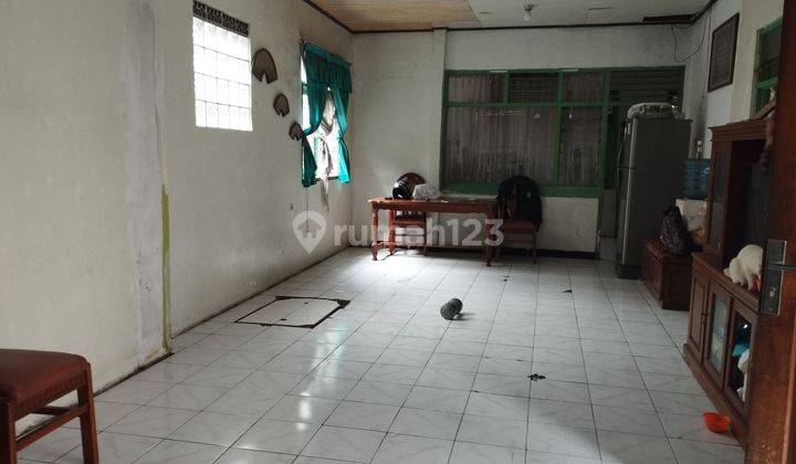 Rumah dalam gang sayap Astanaanyar, Kota Bandung 2