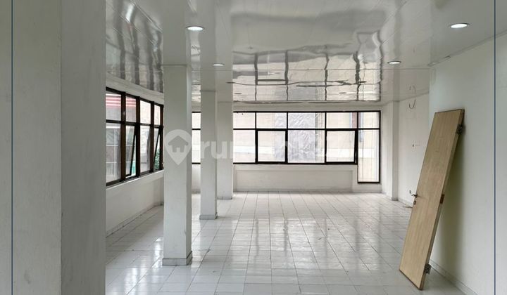 DISEWAKAN MURAH !!  RUKO LOKASI STRATEGIS Roxy Mas - Jakarta Pusat 2