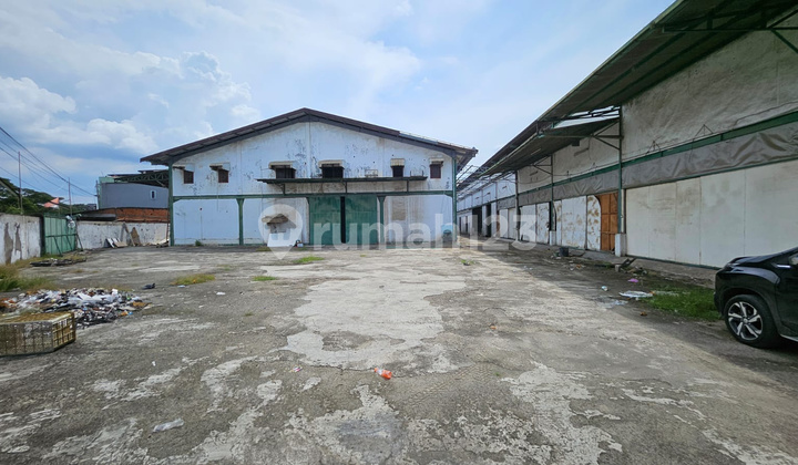 Hot Unit! Warehouse on Jalan Prancis 2665M2 Super Cheap Hot Unit! Warehouse on Jalan Prancis 2665M2 Super Cheap