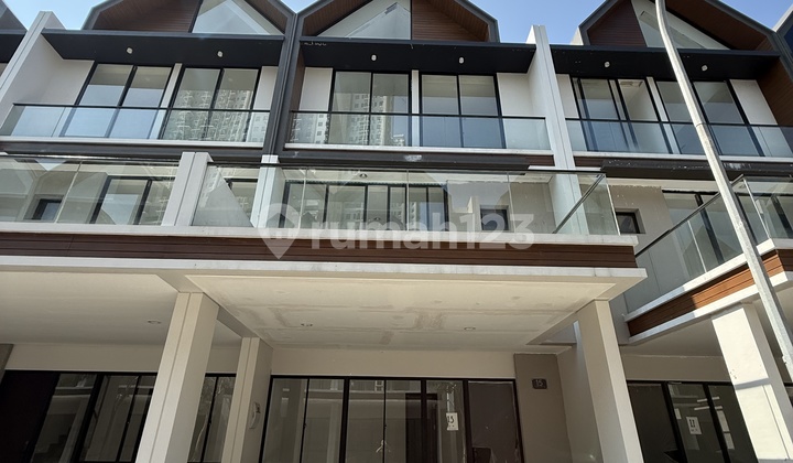 Rumah Pik 2 Osaka Residence 4.5x10 3 Lantai Cash/kpr 1