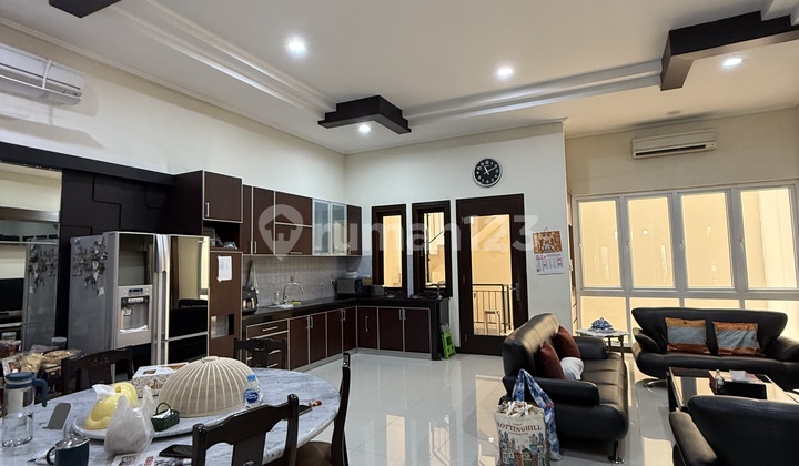 Rumah Manyar Permai Pik 7x25 Full Renov Siap Huni Shm