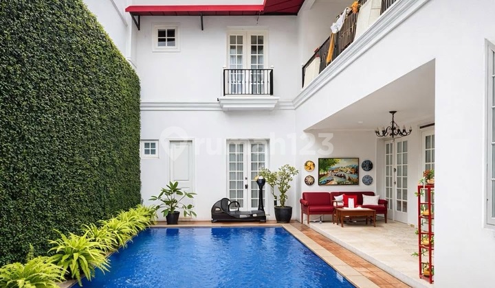 Kebayoran Lama 2 Lantai Terawat Siap Huni