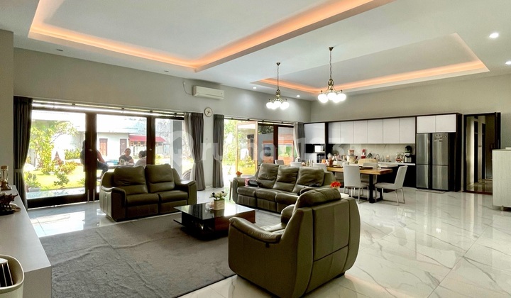 Kebayoran Lama - Tanah Luas Bangunan Terawat 2