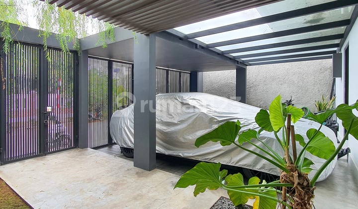 Bintaro Jaksel Rumah Modern dengan Rooftop Terawat 2
