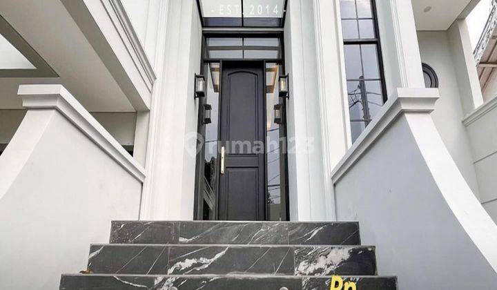 Rumah Mewah Classis 2 Lantai Siap Huni Dalam Komplek 2