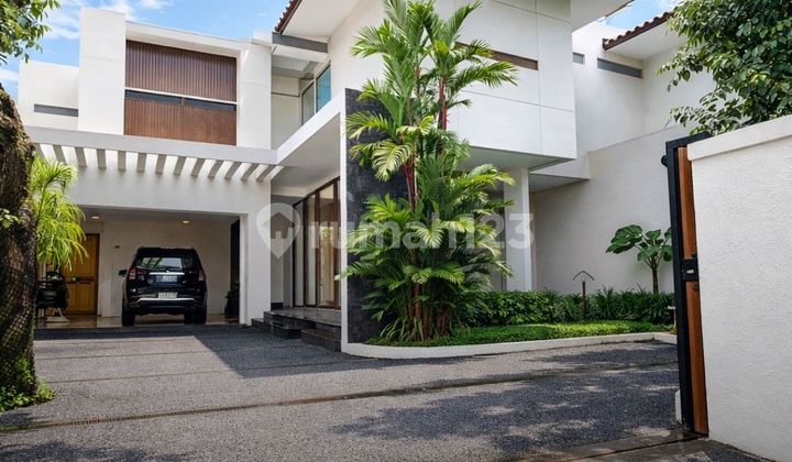 Kemang Modern Tropical Strategic Location