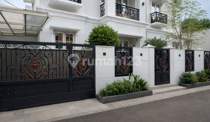 Tebet Modern Classic Ready to Occupied Easy Access