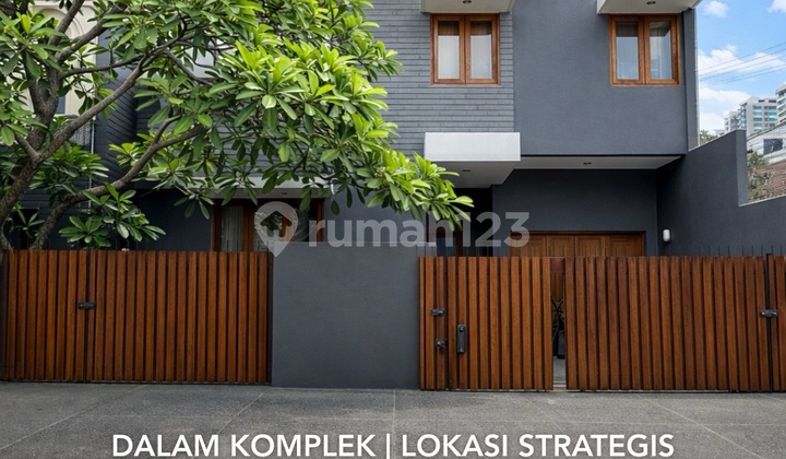 Kebayoran Baru For Sale Dalam Komplek Tenang