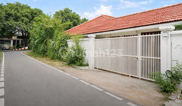 Kemang Rumah Lama Hitung Tanah Bebas Banjir