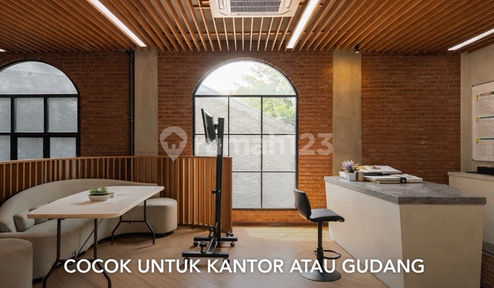 Kebayoran Lama Bangunan Terawat untuk Kantor Gudang Produksi Fully Furnished Kebayoran Lama Bangunan Terawat untuk Kantor Gudang Produksi Fully Furnished