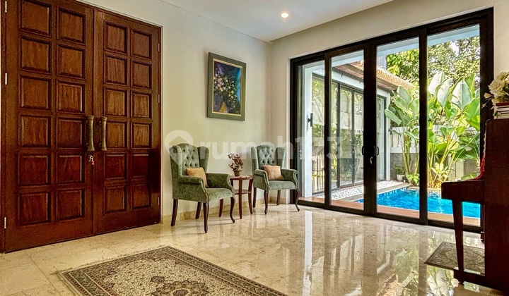 Kemang - Rumah Mewah Gaya Villa Bali Private Pool dan Balkon Luas 2