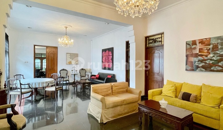 Menteng Rumah Lama Terawat Kawasan Elit Jalan Lebar 2