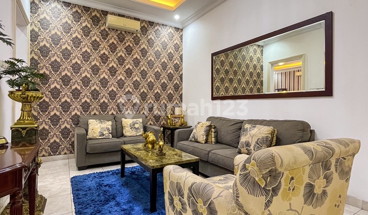 Tebet Row Jalan Lebar Lingkungan Tenang 2