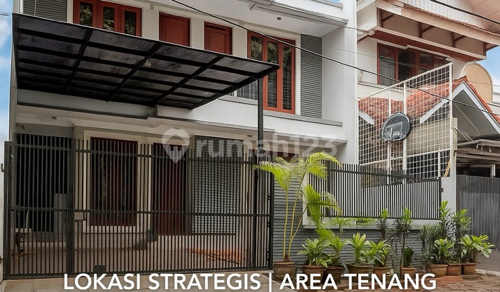 Pondok Indah Jalan Lebar Suasana Tenang Dalam Komplek Furnished
