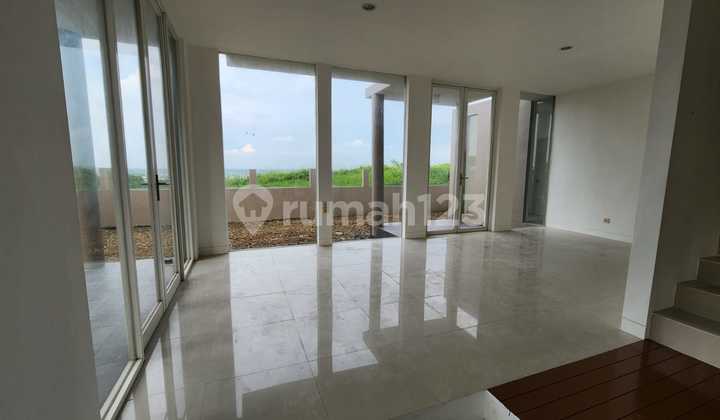 Rumah Mewah 2 Lantai Ada View Dijual di Citragrand 1