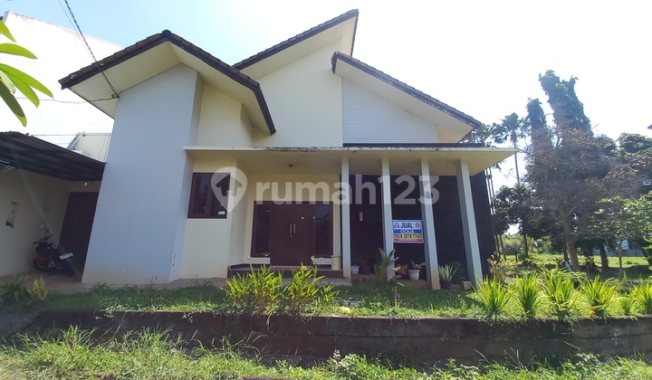 Rumah Dijual Di Taman Setiabudi Banyumanik. Posisi Hook. Dekat Al-azhar Dan Undip  1