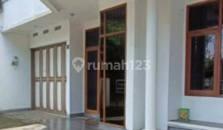 for rent spacious house in kembar regol bandung city