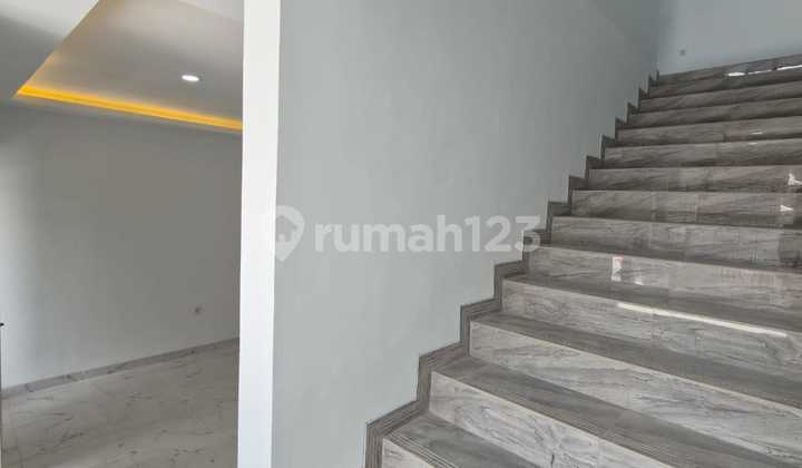 Harga Khusus Bulan Ini Dijual Rumah Baru di Kopo Permai Bandung Sayap Cibaduyut Mekarwangi Taman Kopo Indah