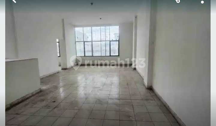 For Rent 4-Story Shophouse Main Road Sudirman Bandung City For Rent 4-Story Shophouse Main Road Sudirman Bandung City