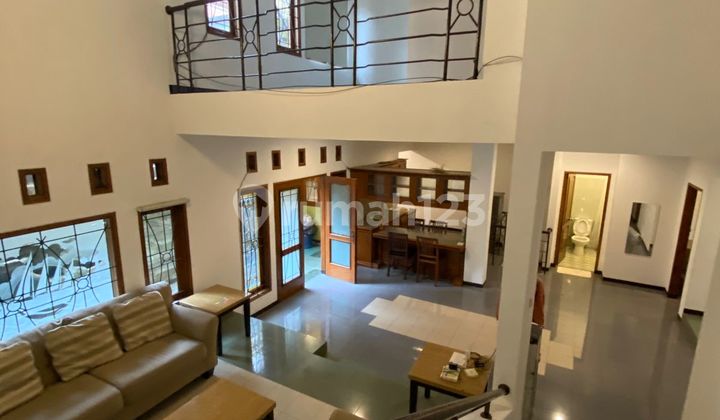 disewakan rumah besar furnish di setrasari bandung sayap pasteur setraduta sutami gegerkalong sukajadi rshs maranatha upi itb setiabudi 1