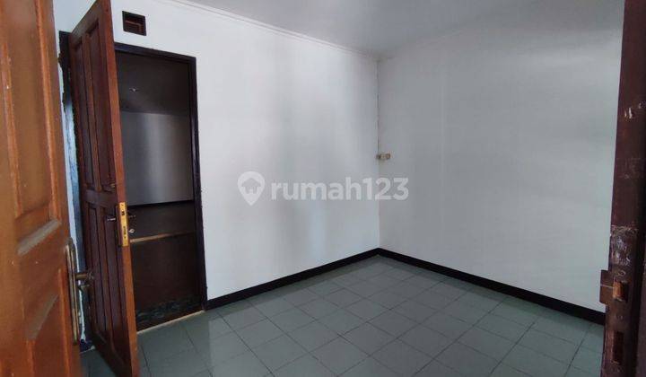 Disewakan Rumah Cocok Untuk Kantor Siap Pakai di Turangga Regol Bandung 1