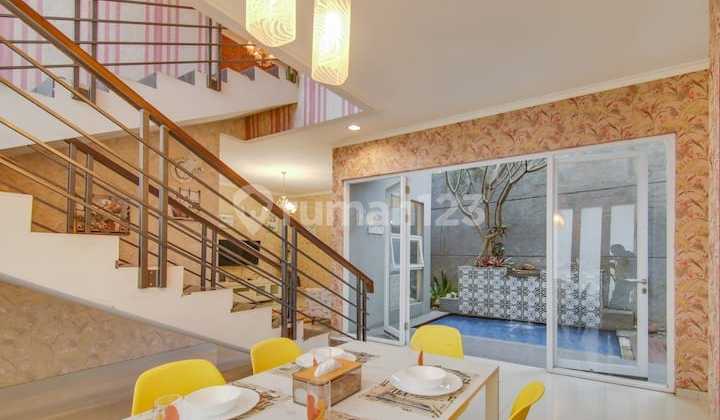 Disewakan Rumah Furnish dengan Kolam Renang di Setramurni Setra Murni Bandung Utara Pasteur Setiabudi Gegerkalong Disewakan Rumah Furnish dengan Kolam Renang di Setramurni Setra Murni Bandung Utara Pasteur Setiabudi Gegerkalong