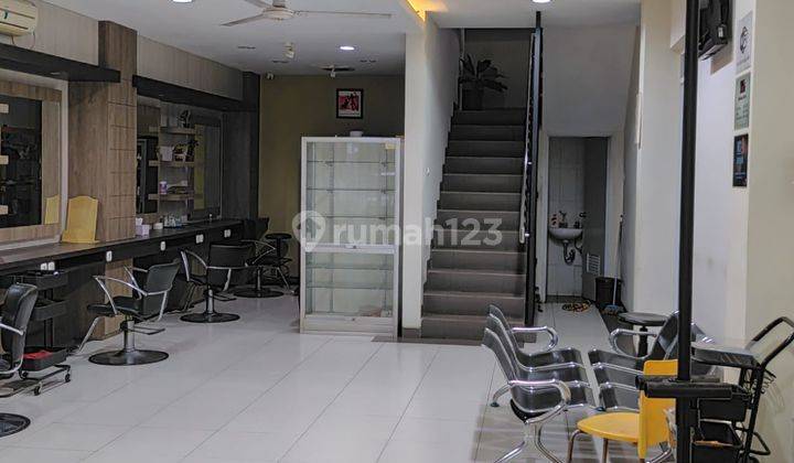 Disewakan Ruang Usaha Ruko Ex Salon di Mainroad Lengkong Karawitan Bandung  1