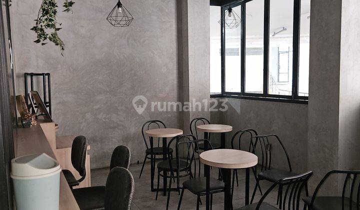 disewakan ruang usaha strategis furnish di surya sumantri bandung pasteur maranatha rshs sutami setrasari sukasari  1