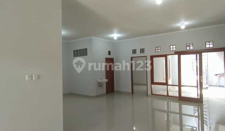 disewakan rumah bagus di batununggal buahbatu buah batu bandung sayap podomoro transmart tol telkom univ 2
