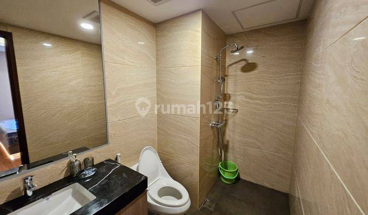 Disewakan apartemen mewah furnish di hegarmanah residences ciumbuleuit bandung 2