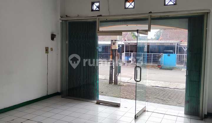 Disewakan Ruko Mainroad Gunung Batu Pasteur Bandung Kota Disewakan Ruko Mainroad Gunung Batu Pasteur Bandung Kota