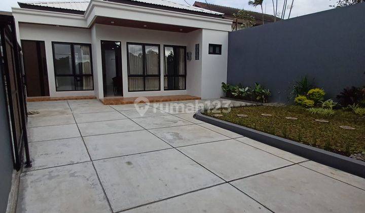 disewakan rumah tinggal atau kantor di geger kalong setiabudi sukasari pasteur bandung utara furnish 1