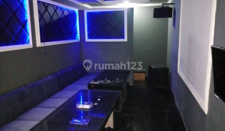 disewakan ruang usaha di mainroad setiabudi bandung 4 lantai ada lift strategis 2