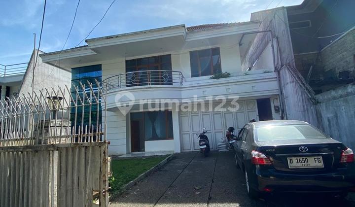 disewakan rumah mewah luas di hegarmanah ciumbuleuit bandung utara furnish 2