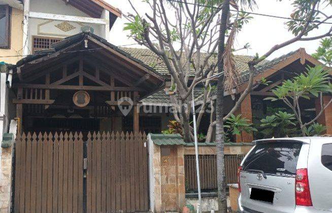 Dijual Rumah Bagus Full Kayu 1,5 Lantai Deltasari Waru Sidoarjo 2