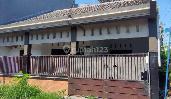 Rumah Pojok Pinggir Jalan Medayu Medokan Rungkut Surabaya 1lantai 1