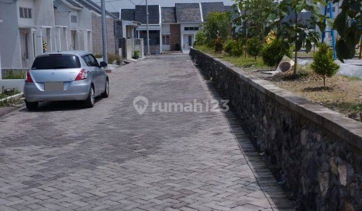 Rumah Kontrakan Di Alana Hills Jalan Boulevard Depan Taman Bermain Bagus 2