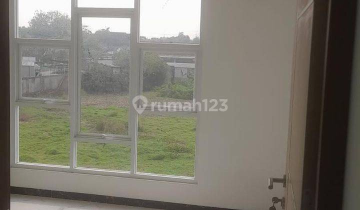 Rumah 2 Lt Baru Semi Furnished SHM Townhouse Mustikajaya, Bekasi 2