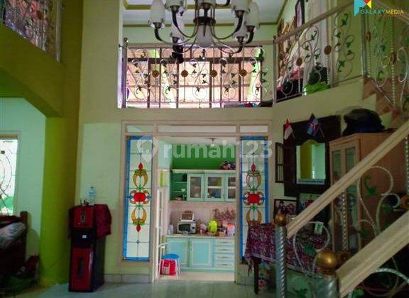 Rumah Villa 2 Lantai Bagus SHM Murah di Cibeunying Kidul, Bandung 1