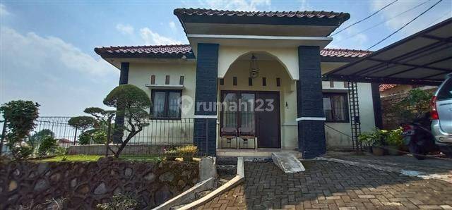 Rumah Konsep Villa Tanah Luas Murah Bagus SHM Tamansari, Bogor 1