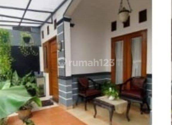 Rumah 2 Lantai Bagus Murah Asri SHM di Kramat Jati, Jakarta Timur 1