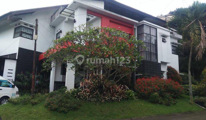 Rumah 3 Lantai Bagus Murah Strategis SHM Lembang, Bandung Barat 1