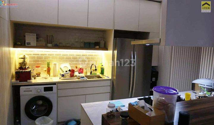 Rumah 3 Lantai Bagus SHM di Mampang Prapatan, Jakarta Selatan 2