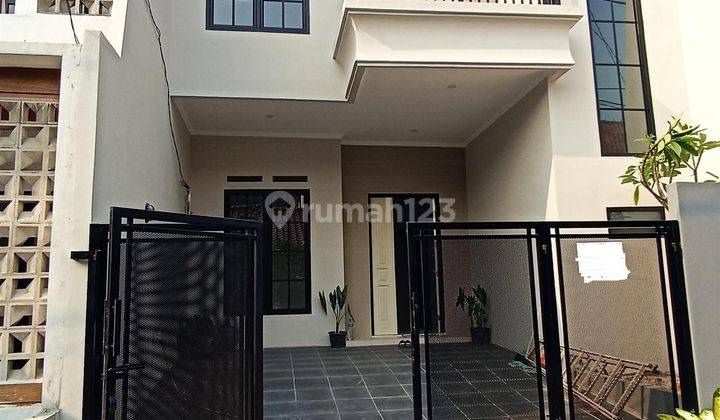 Rumah 2 Lantai Baru Murah SHM Strategis Dkt Plaza Cinere, Depok 1