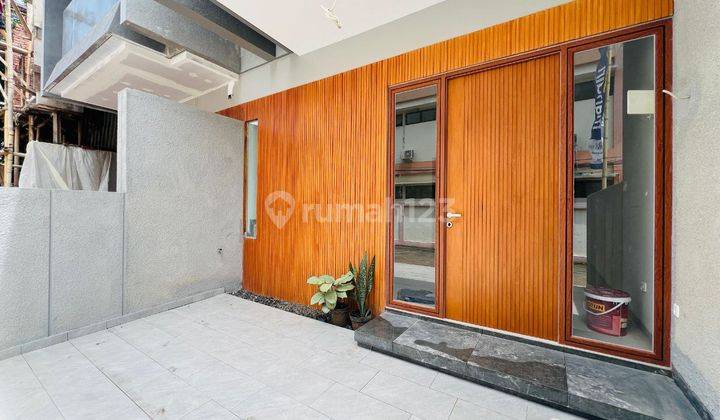 Dijual Rumah Baru Minimalis Modern 2 Lt Luas Dkt Jatikramat Bksis 1