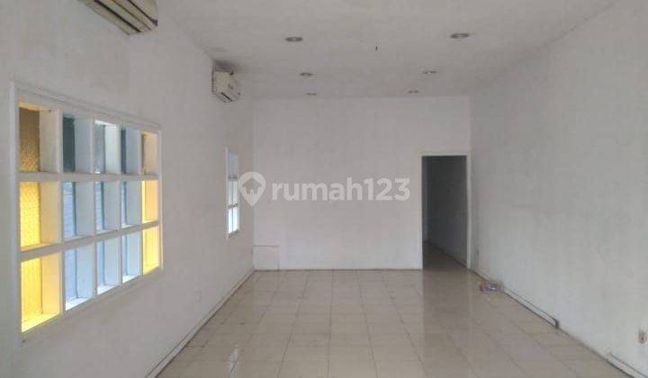 Ruko 2 lantai , di pinggir jalan raya 2